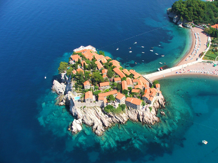 Sveti Stefan desde el cielo