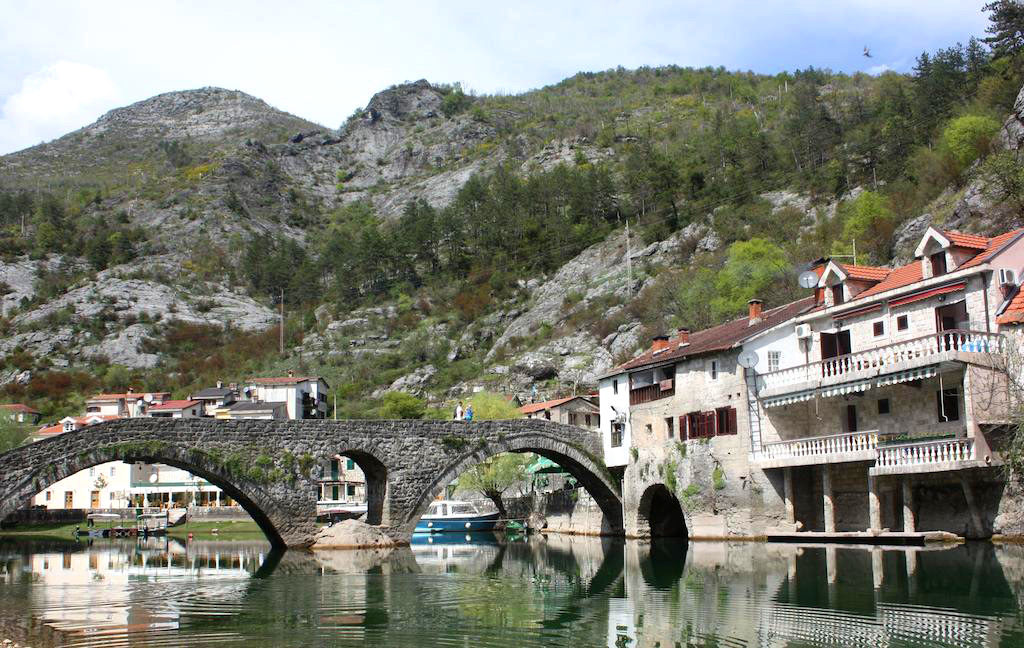 El puente de Rijeka Crnojevica